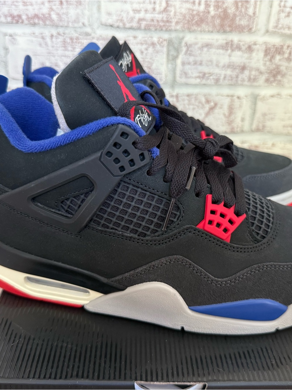 Jordan Men’s Black/Blue/Red Retro Sneaker